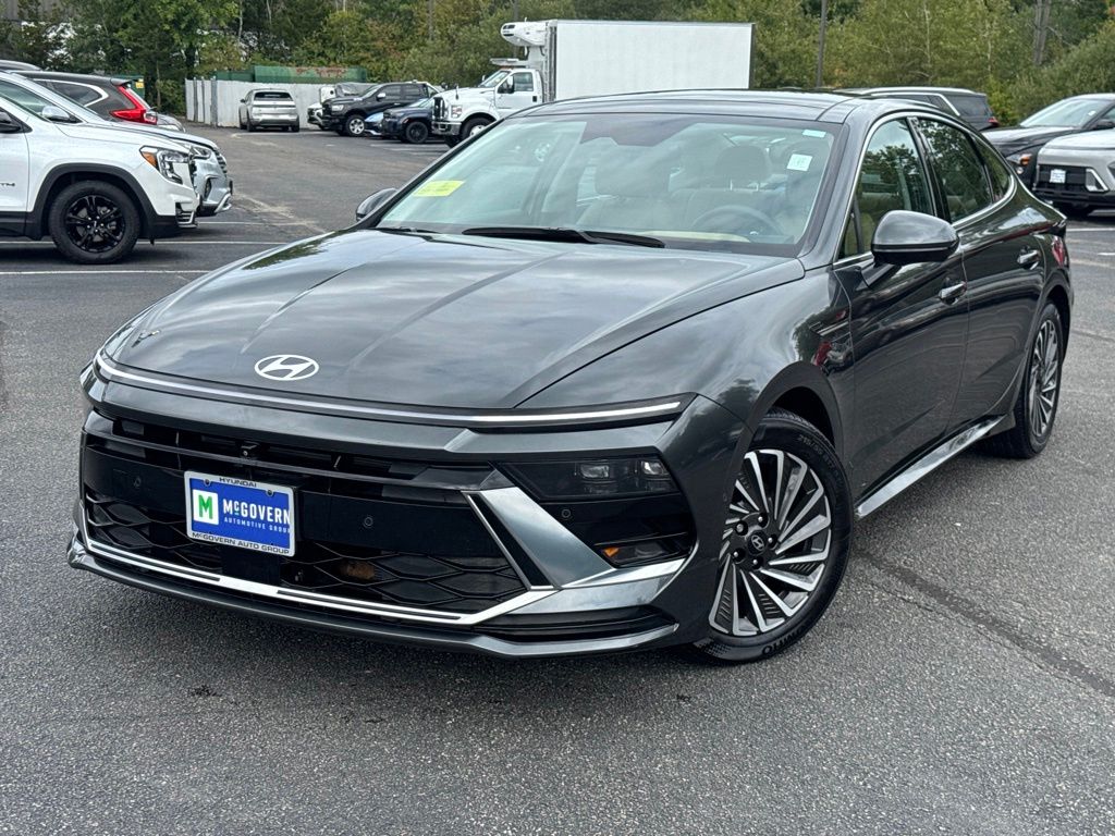 2025 Hyundai Sonata Hybrid