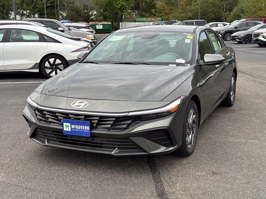 New 2026 Hyundai Elantra Hybrid Blue Sedan