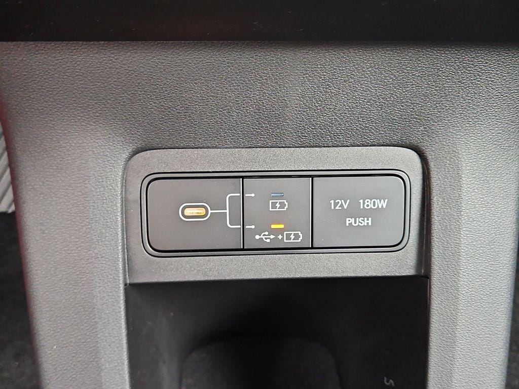 2025 Hyundai IONIQ 5 XRT - Photo 13