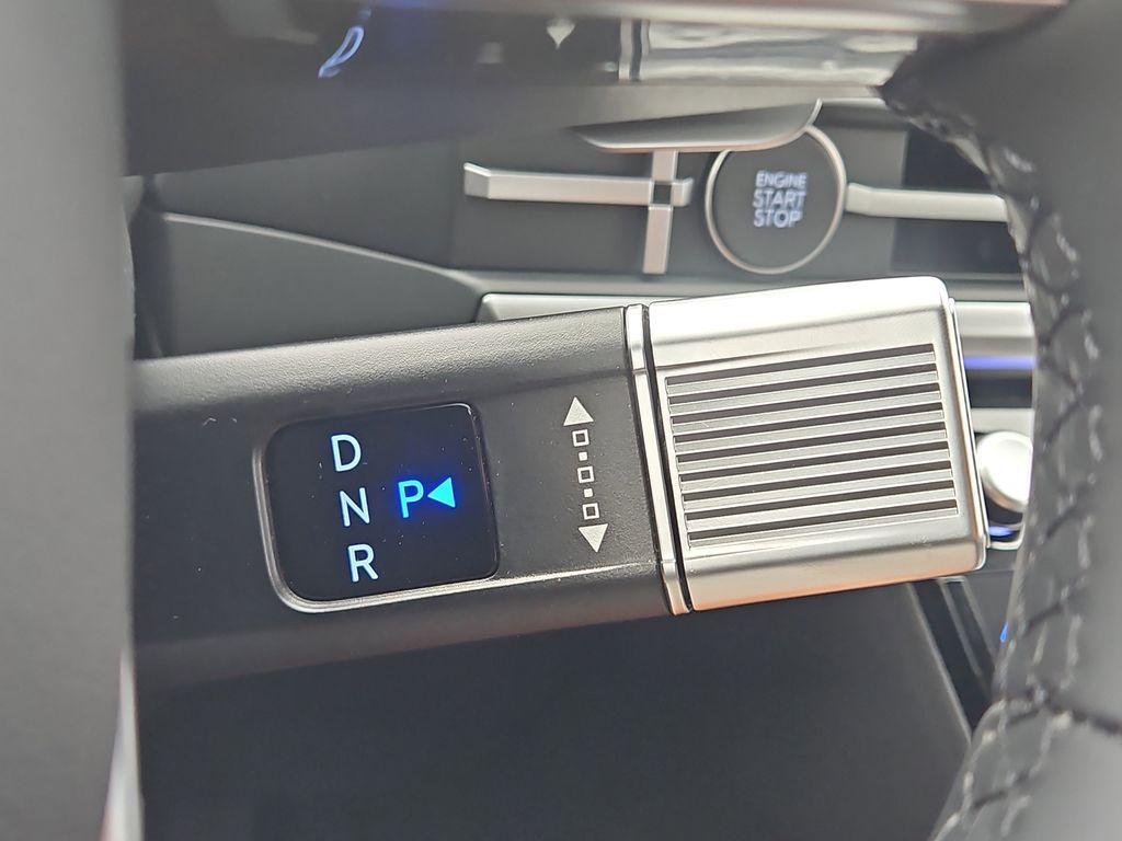 2025 Hyundai Santa Fe Limited - Photo 19