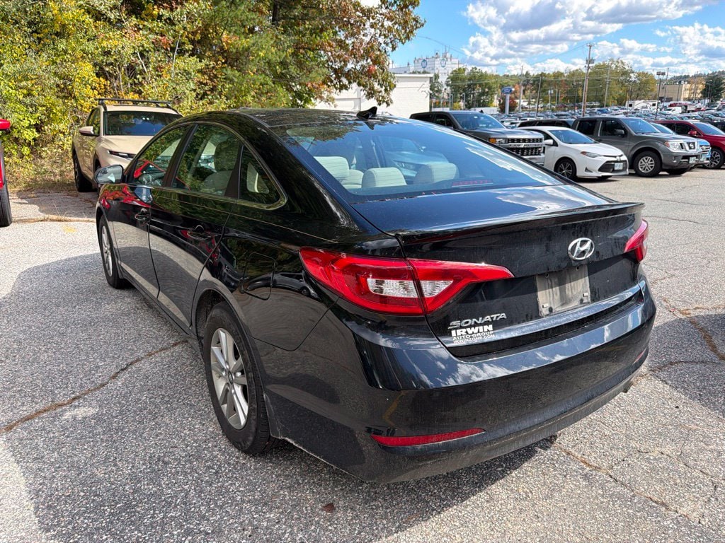Used 2016 Hyundai Sonata SE with VIN 5NPE24AF0GH433602 for sale in Bow, NH