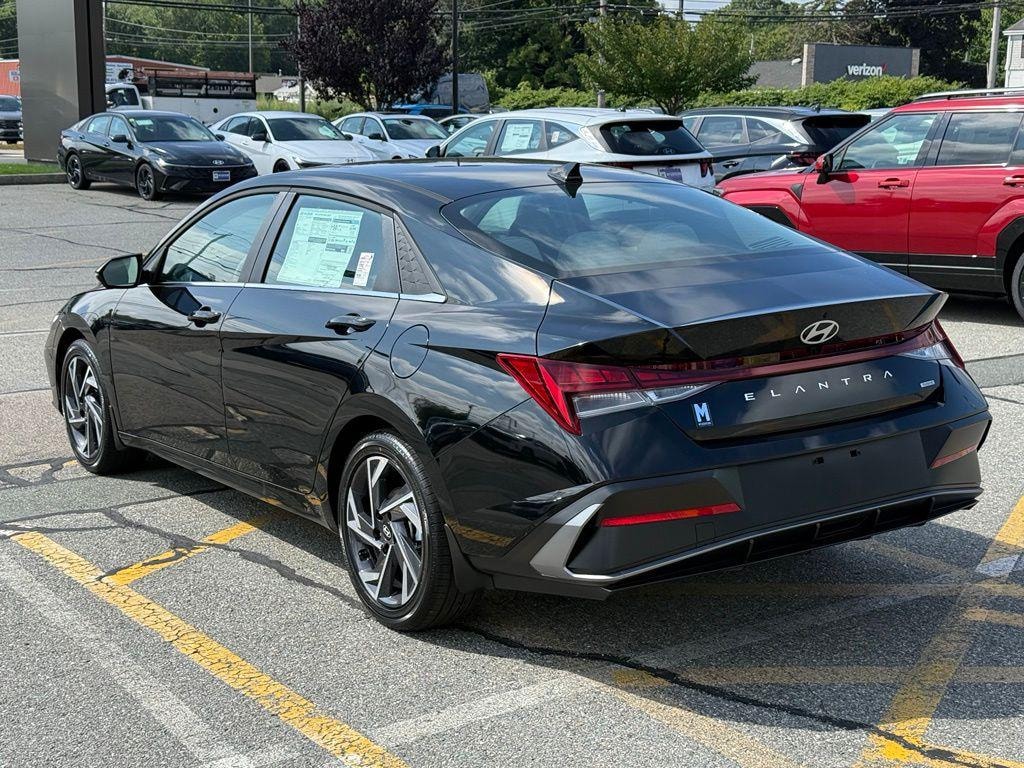 New 2026 Hyundai Elantra Hybrid Limited Sedan