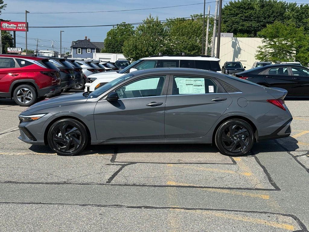 New 2026 Hyundai Elantra SEL Sport Sedan