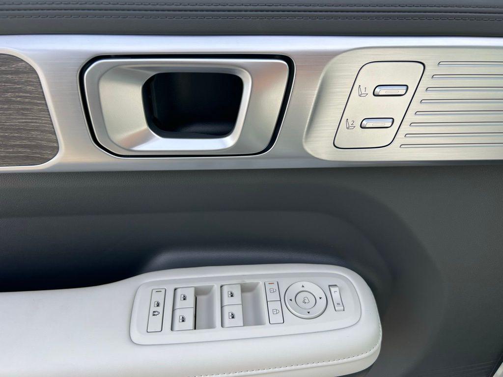 2026 Hyundai Santa Fe Calligraphy - Photo 18