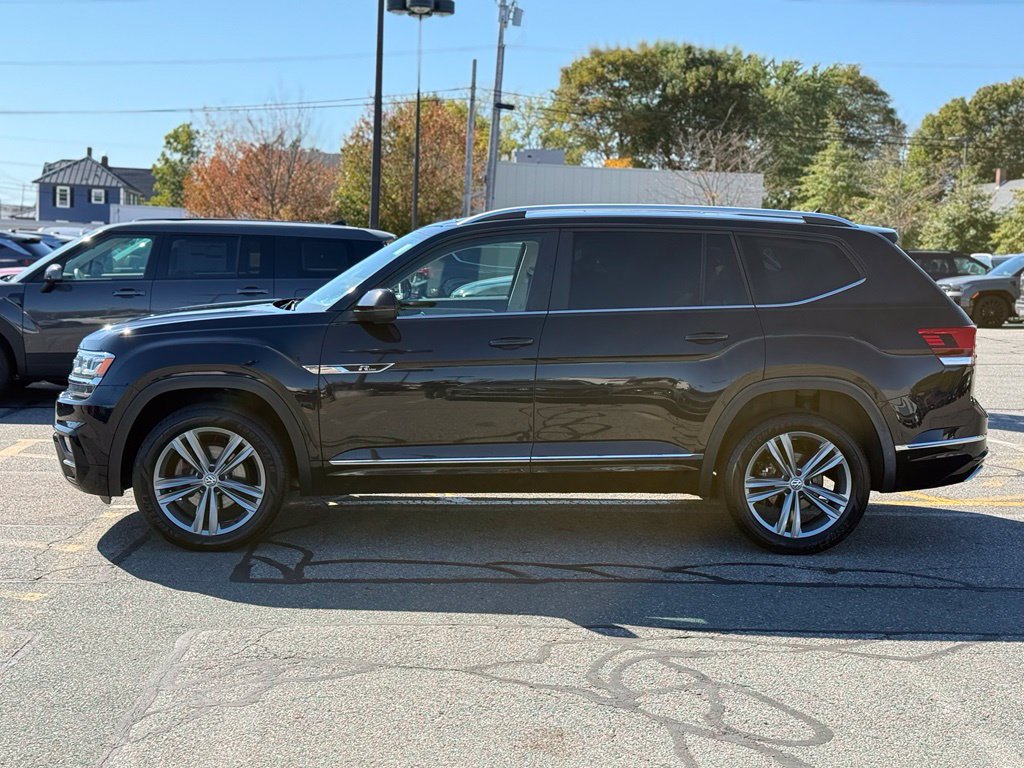 Used 2019 Volkswagen Atlas SE R-Line w/Tech with VIN 1V2XR2CA6KC611297 for sale in Milford, MA