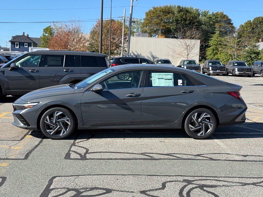New 2026 Hyundai Elantra Limited Sedan