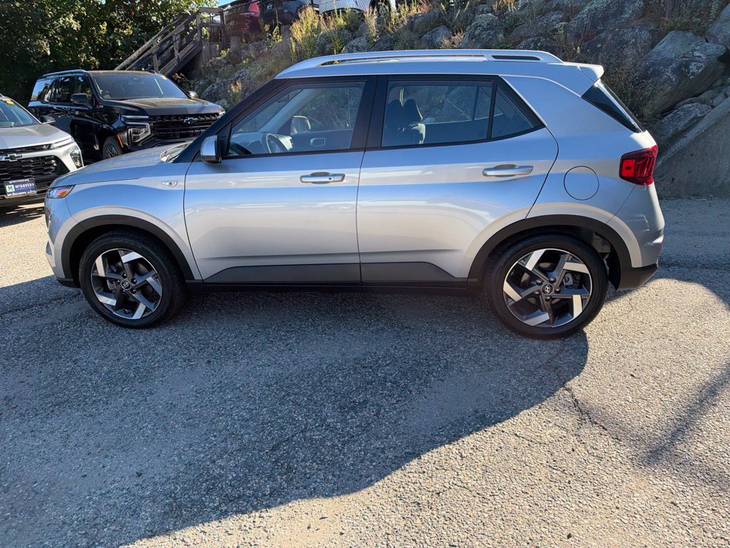 Used 2026 Hyundai Venue SEL SUV