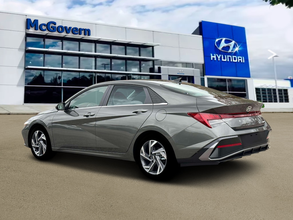 New 2026 Hyundai Elantra Limited Sedan
