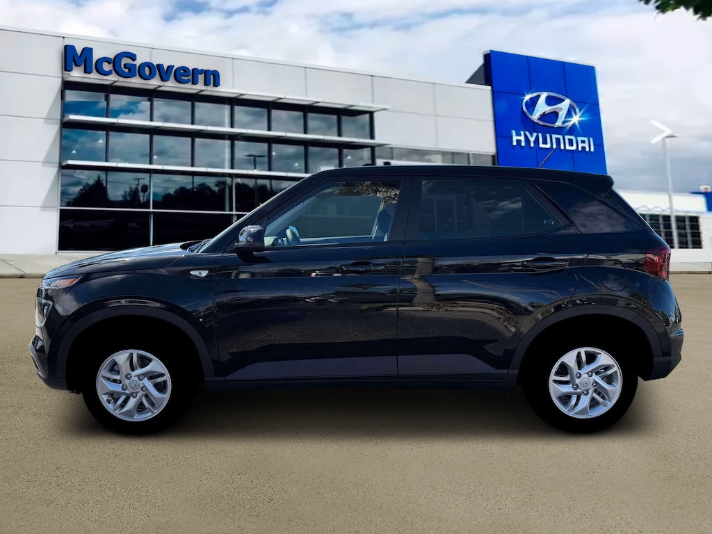 New 2026 Hyundai Venue SE SUV