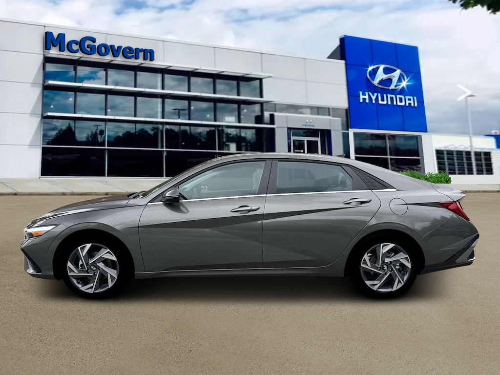New 2026 Hyundai Elantra Limited Sedan