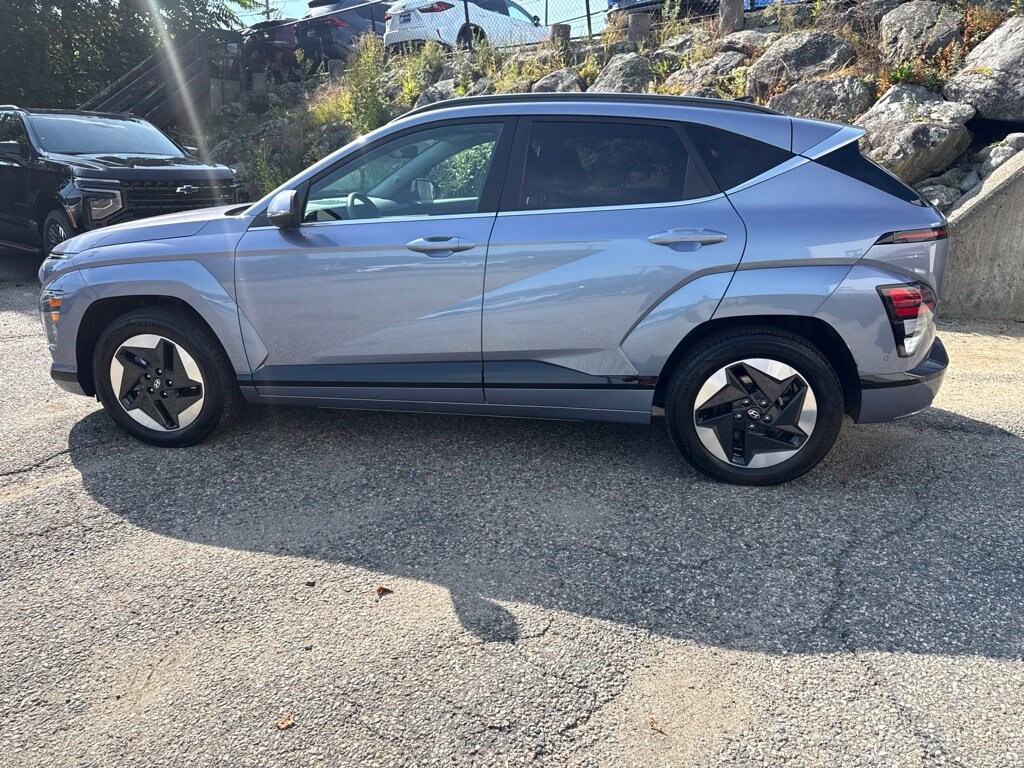 Used 2025 Hyundai Kona Electric Limited SUV