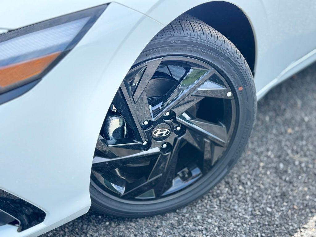 New 2026 Hyundai Elantra SEL Sport Sedan