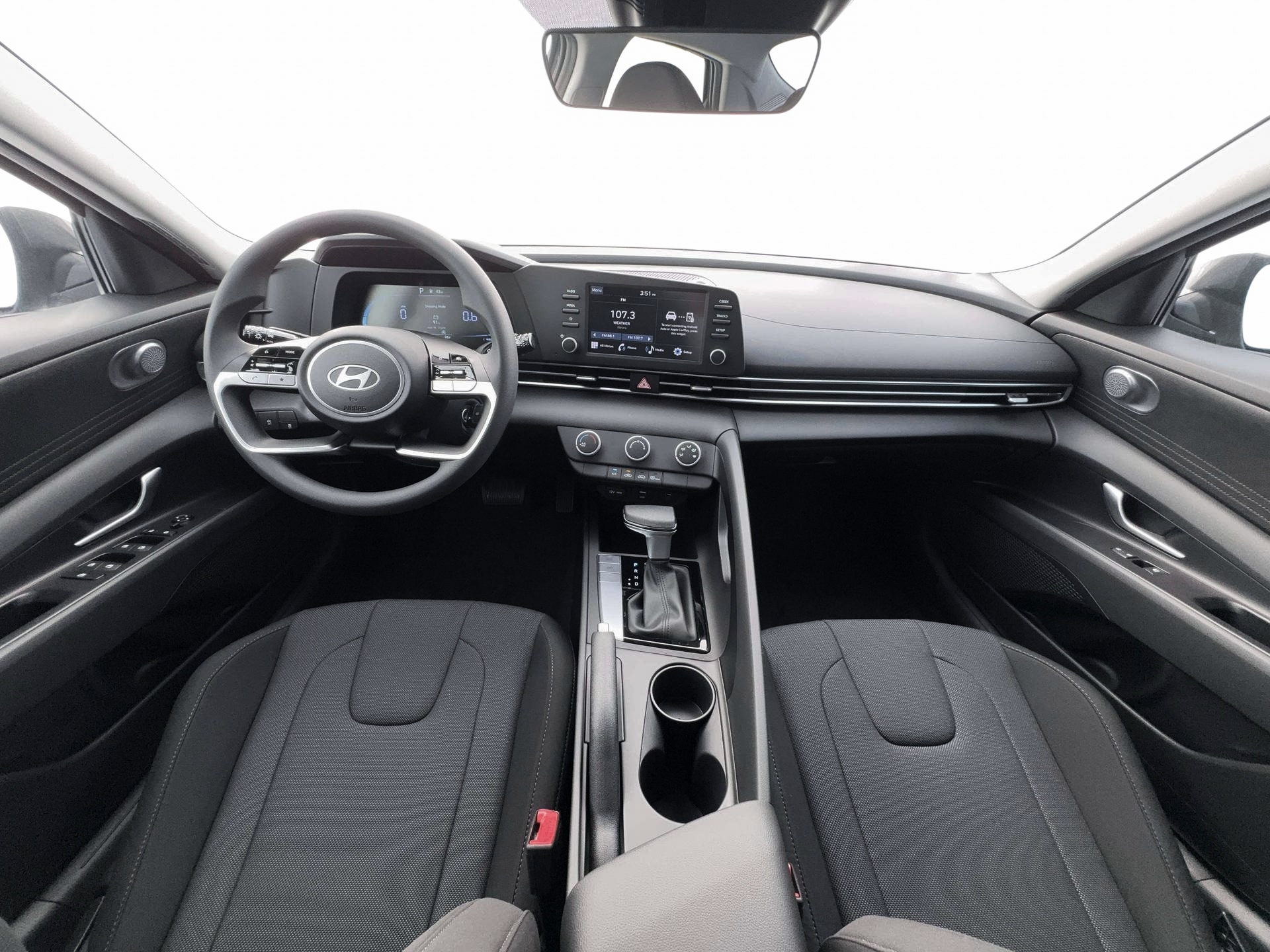 2026 Hyundai Elantra SE - Photo 13