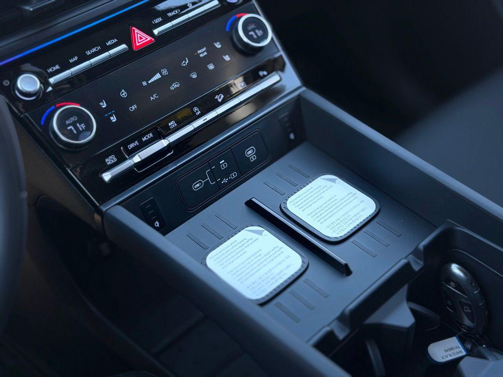 2026 Hyundai Santa Fe Calligraphy - Photo 16
