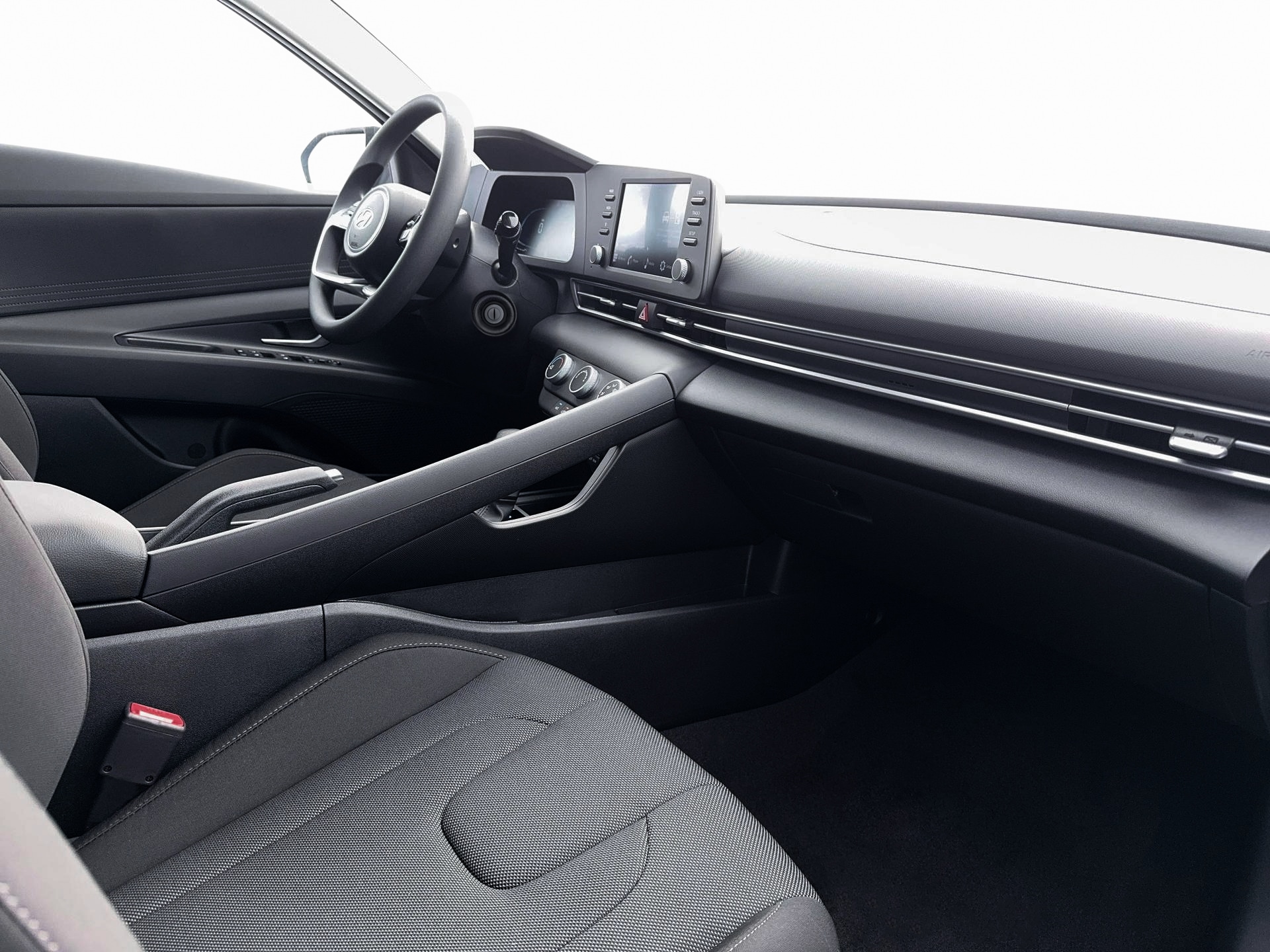 2026 Hyundai Elantra SE - Photo 15