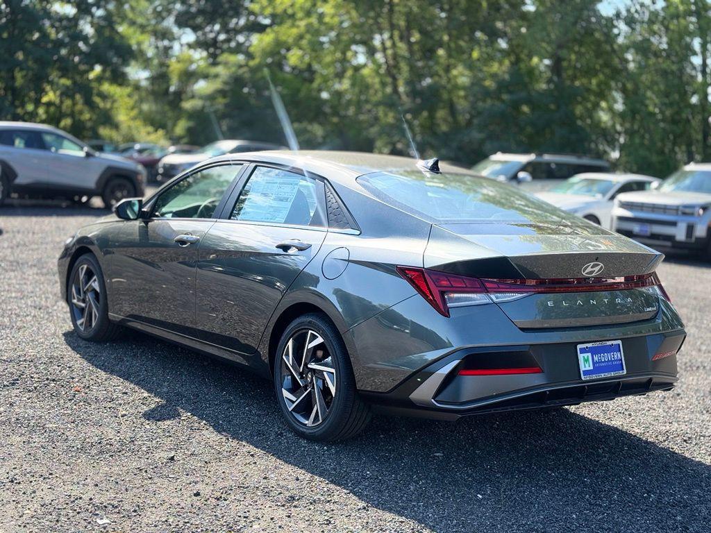 New 2026 Hyundai Elantra Limited Sedan