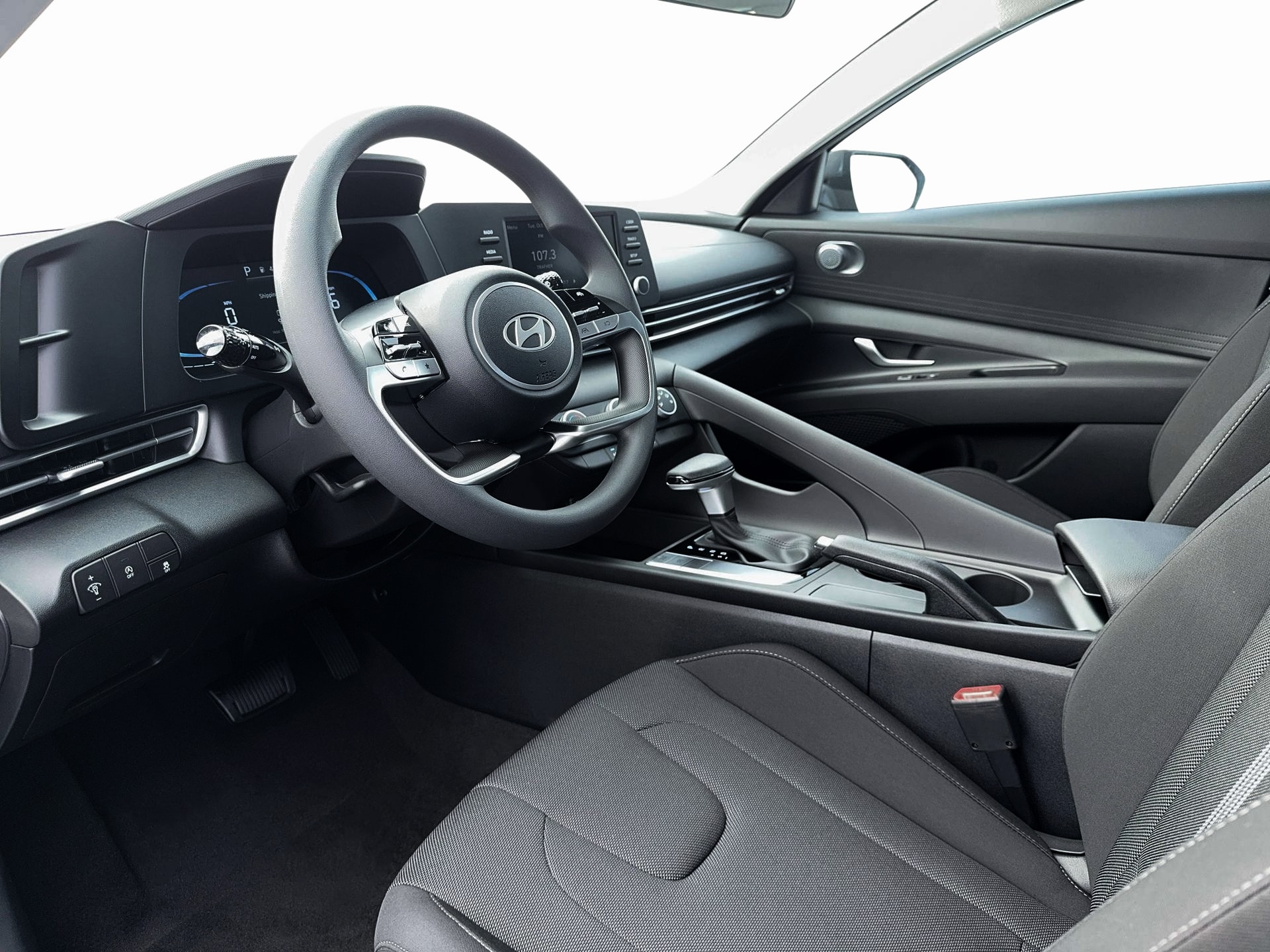 2026 Hyundai Elantra SE - Photo 14