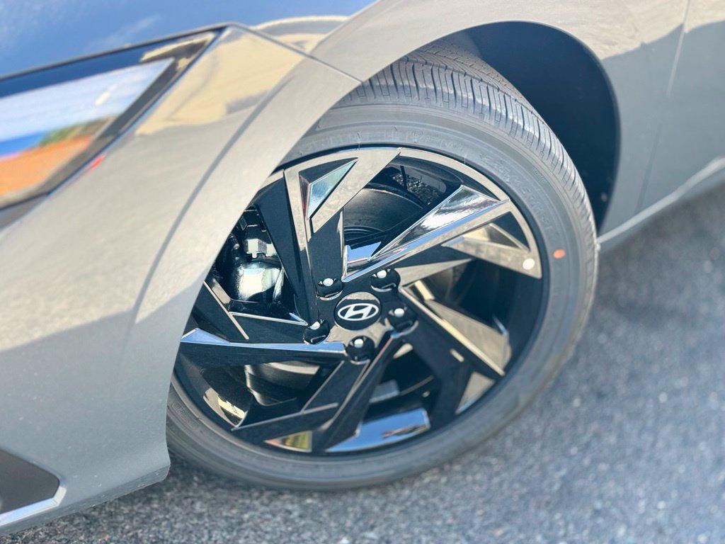 New 2026 Hyundai Elantra SEL Sport Plus Sedan