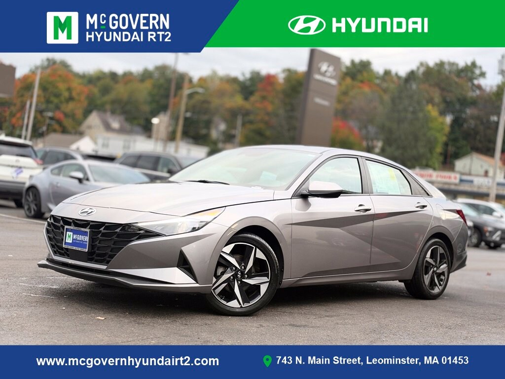 Used 2023 Hyundai Elantra SEL Sedan