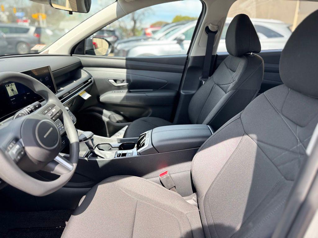 2026 Hyundai Tucson SE - Photo 14