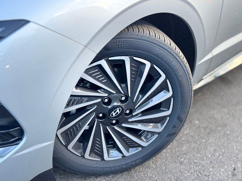 New 2026 Hyundai Sonata Hybrid SEL Sedan