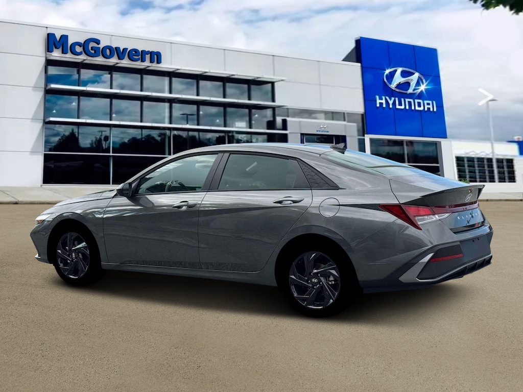 New 2026 Hyundai Elantra SEL Sport Sedan