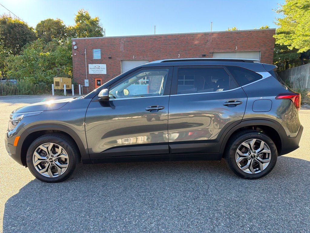 Used 2024 Kia Seltos S SUV