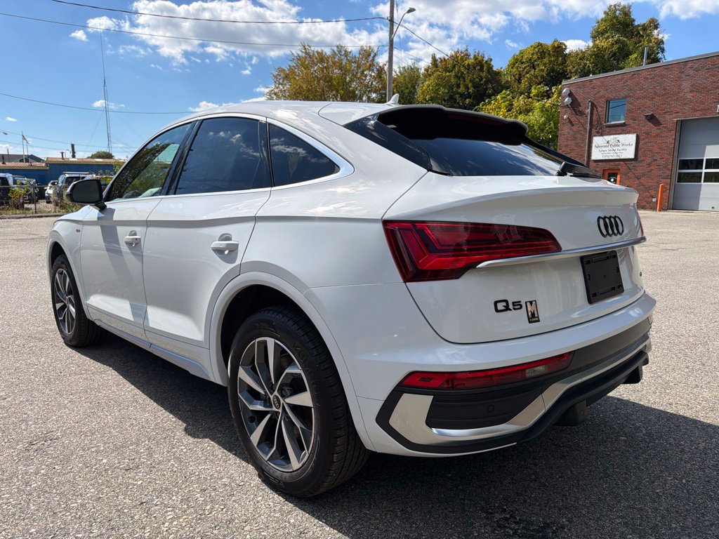 2023 Audi Q5 Sportback Premium - Photo 4