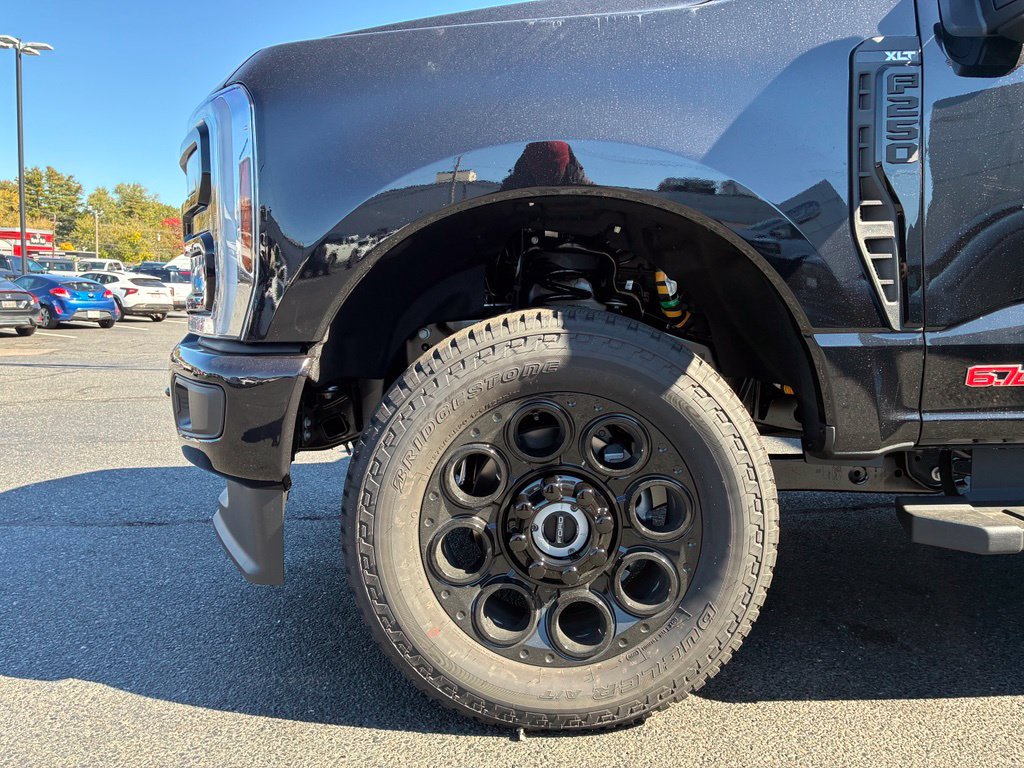 New 2027 Ford F-250SD F-250® XLT Truck Crew Cab