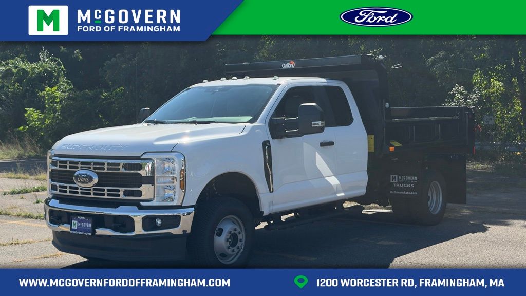  Ford F-350SD Super Cab Galion Dump 