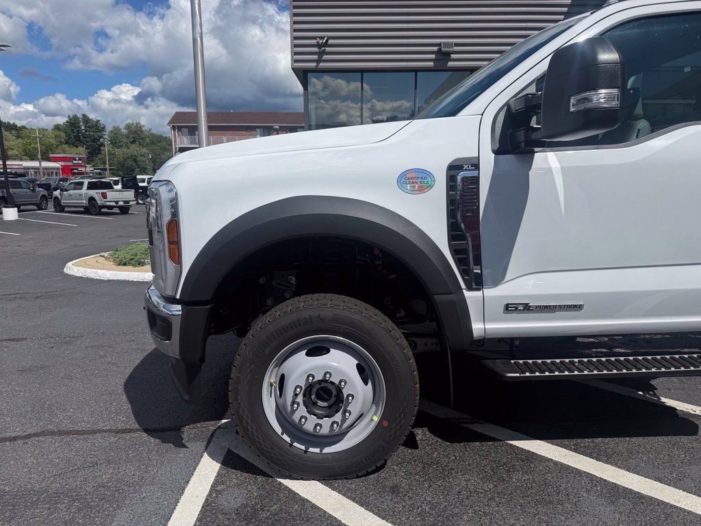 New 2026 Ford F-550SD Chassis XL Truck Regular Cab