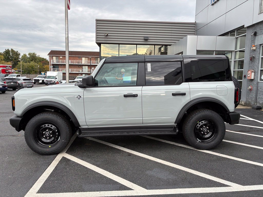 New 2026 Ford Bronco Outer Banks SUV