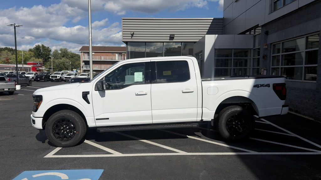 New 2026 Ford F-150 XLT Truck SuperCrew Cab
