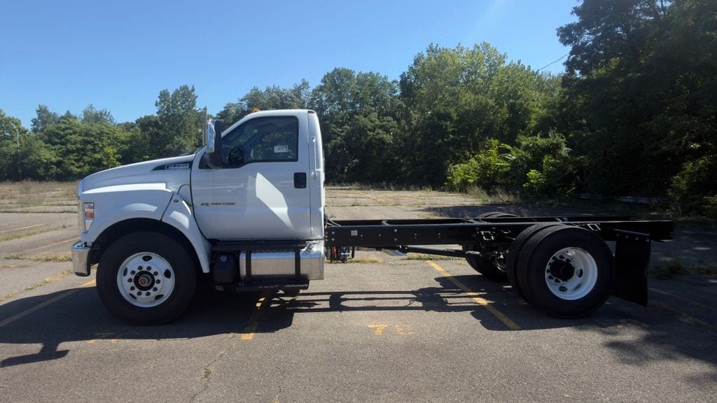 New 2027 Ford F-750SD Base Truck Regular Cab
