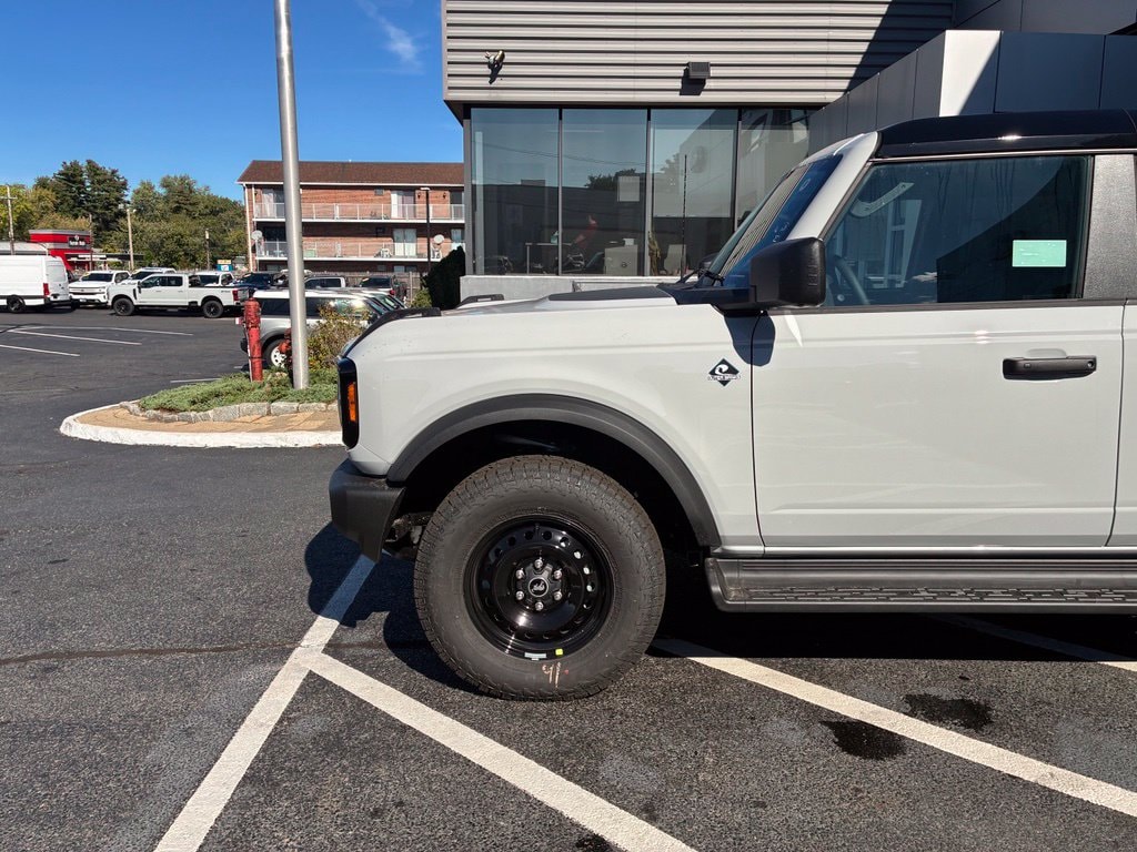 New 2026 Ford Bronco Outer Banks SUV