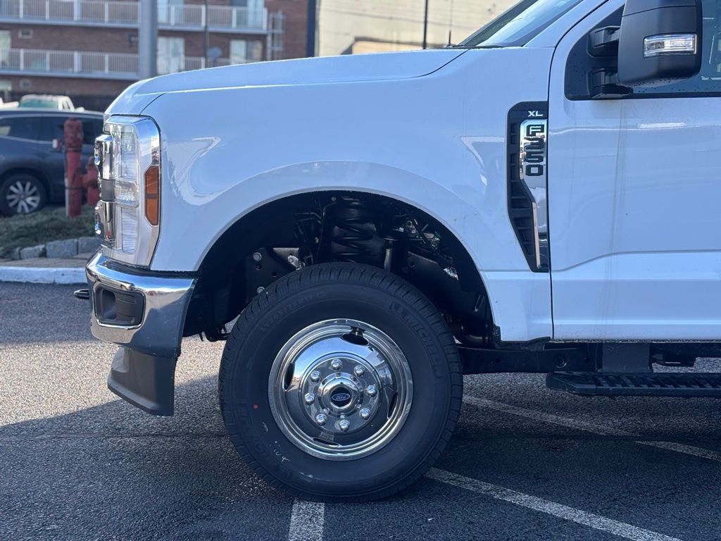 New 2026 Ford F-350SD DuraClass Dump XL Chassis