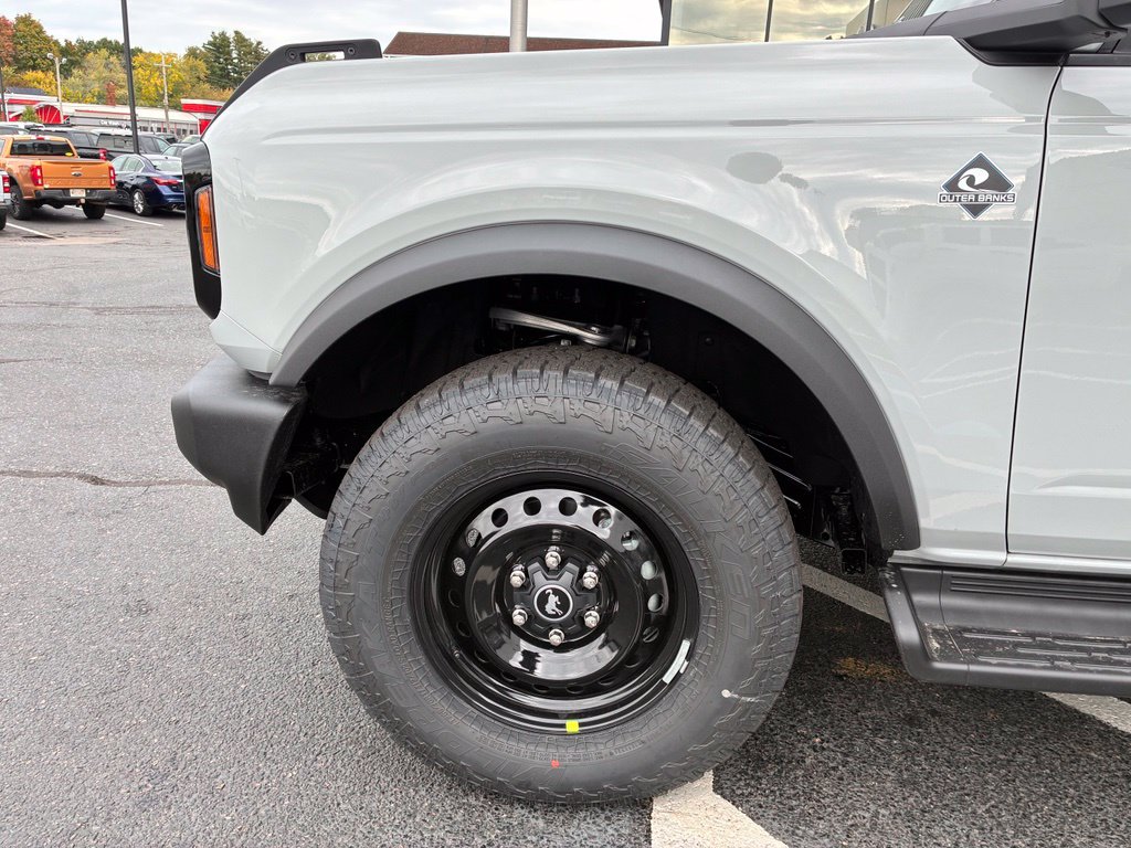 New 2026 Ford Bronco Outer Banks SUV