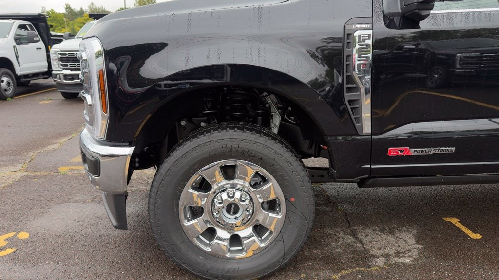 New 2027 Ford F-250SD F-250® Lariat® Truck Crew Cab