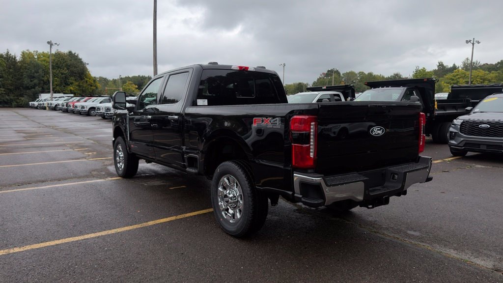 New 2027 Ford F-250SD F-250® Lariat® Truck Crew Cab