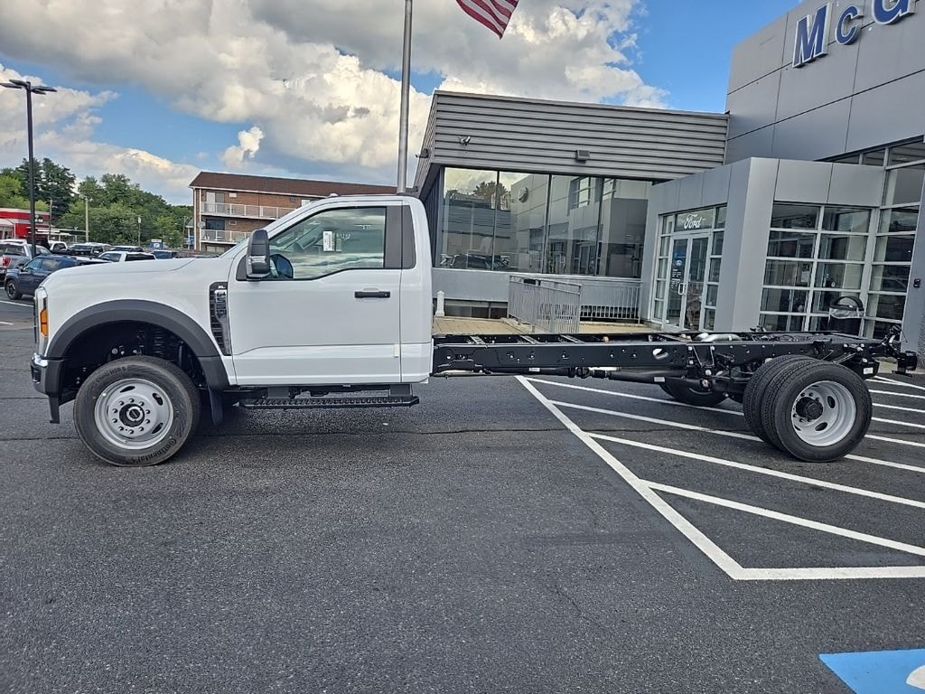 New 2026 Ford F-550SD Chassis XL Truck Regular Cab