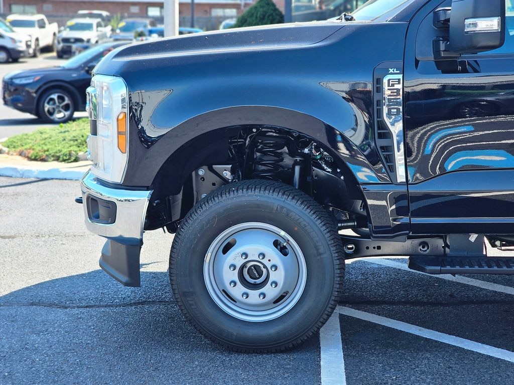 New 2026 Ford F-350SD Chassis XL TRUCK