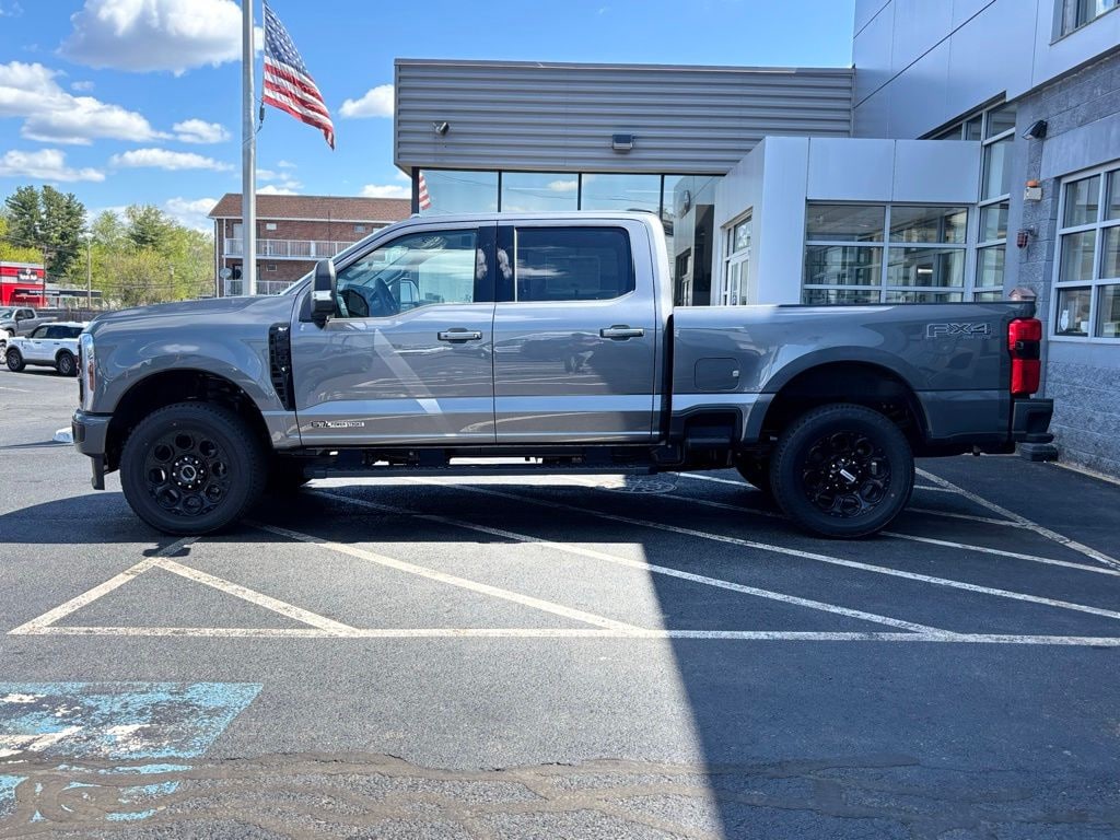 New 2026 Ford F-350SD XLT Truck Crew Cab
