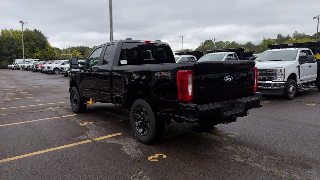 New 2027 Ford F-250SD F-250® XL TRUCK