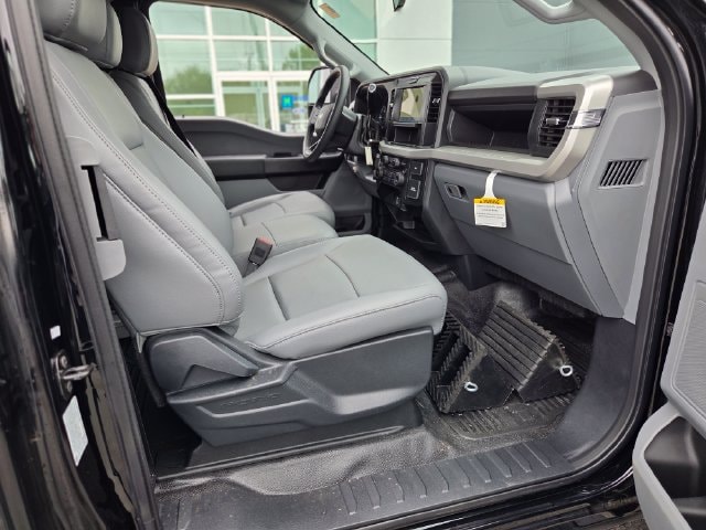 2026 Ford F-550 Super Duty Chassis Cab XL - Photo 14