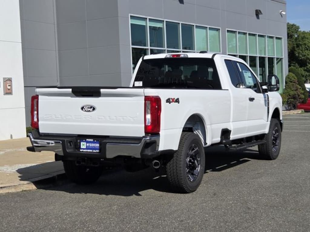 New 2027 Ford F-350SD Truck