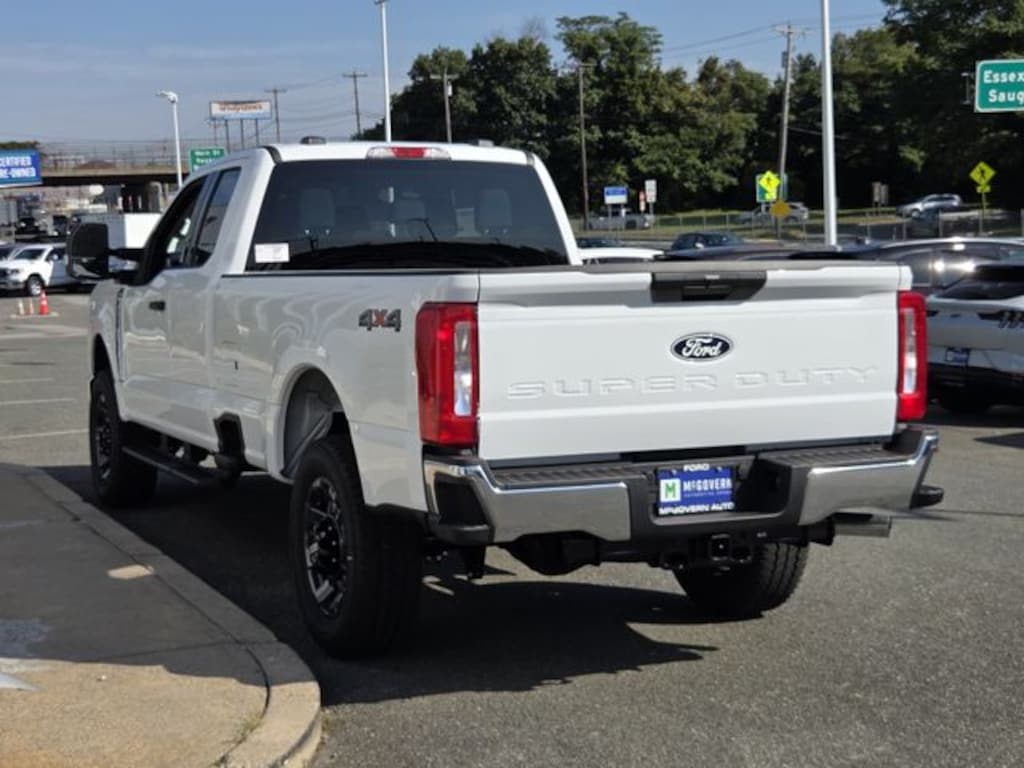 New 2027 Ford F-350SD Truck