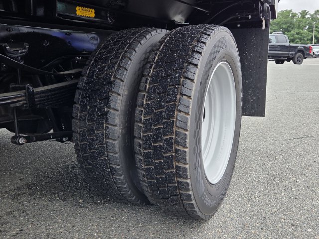 2026 Ford F-550 Super Duty Chassis Cab XL - Photo 34
