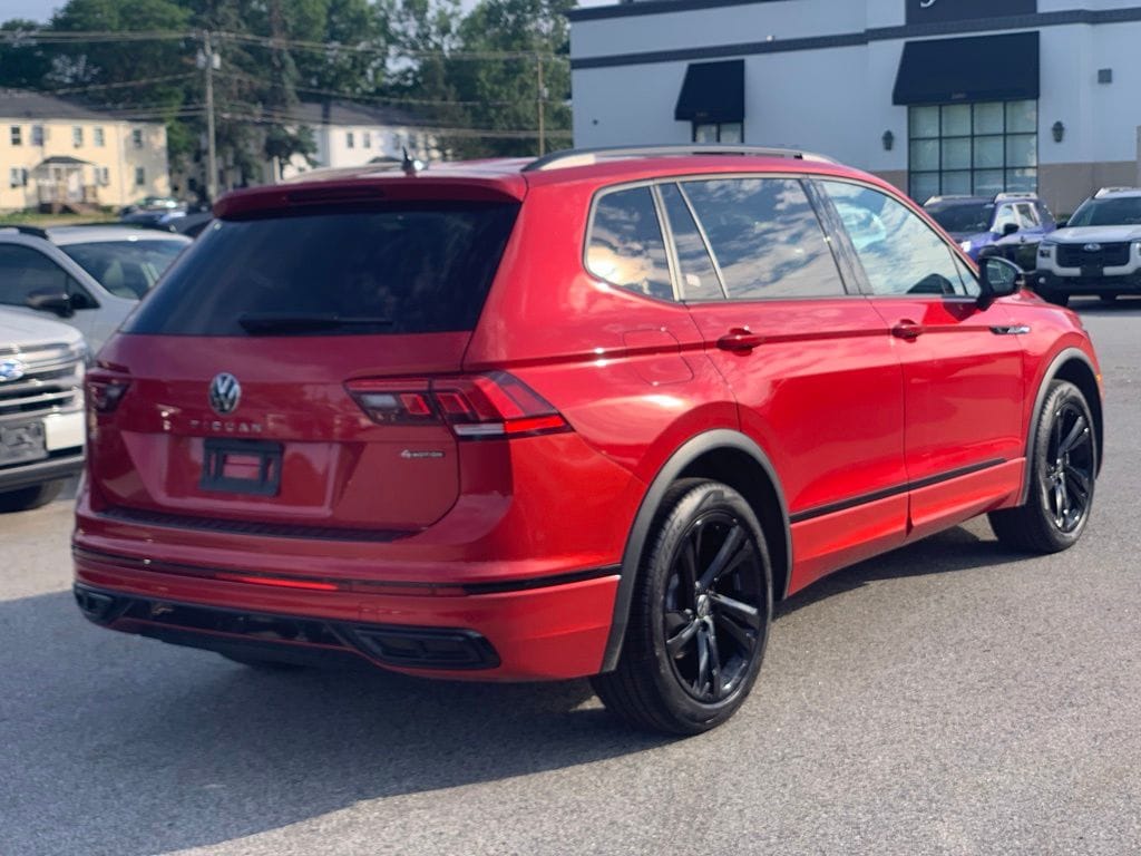 Used 2024 Volkswagen Tiguan 2.0T SE R-Line Black SUV