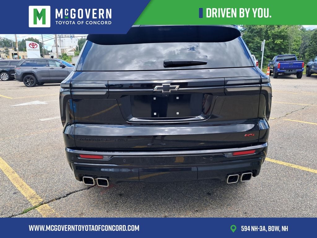 Used 2024 Chevrolet Traverse RS SUV