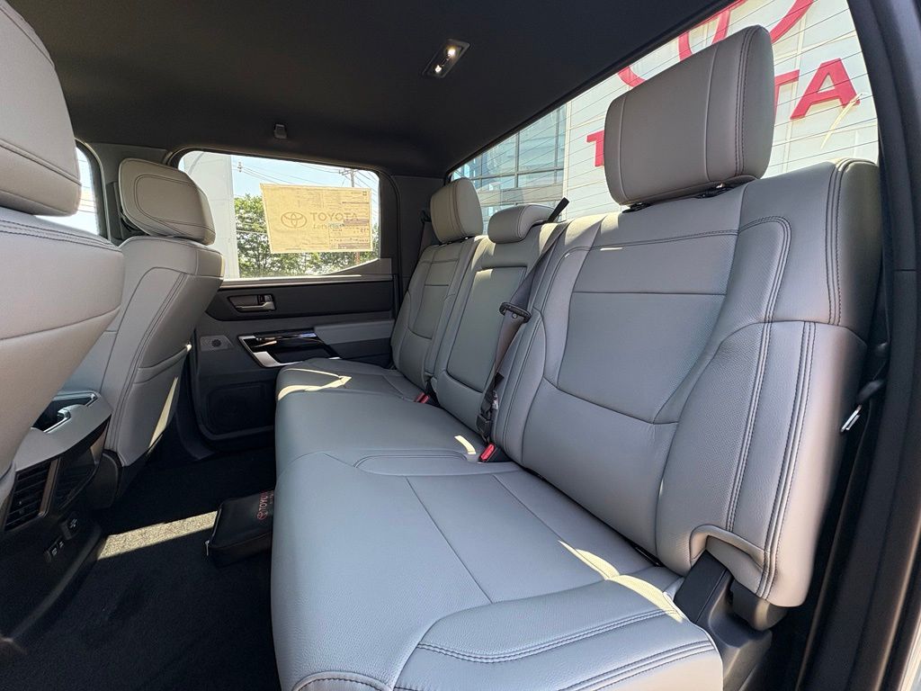 2026 Toyota Tundra Limited - Photo 12
